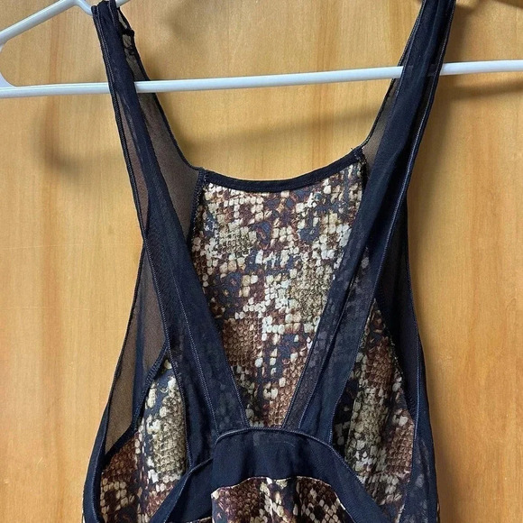 Free People Intimately Snakeskin bodysuit with lace trim. NWOT’s.  Size S/P - Picture 3 of 6